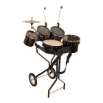 Schlagzeugwagen mit Snare, 4 Toms, 1 Hi-Hat, 2 Beckenhalter