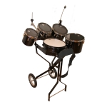 Schlagzeugwagen mit Snare, 4 Toms, Hi-Hat Halterung, 1 Beckenhalter