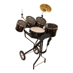Schlagzeugwagen mit Snare, 4 Toms, Hi-Hat Halterung, 1 Becken