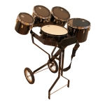 Schlagzeugwagen mit Snare, 4 Toms, Hi-Hat Rosette